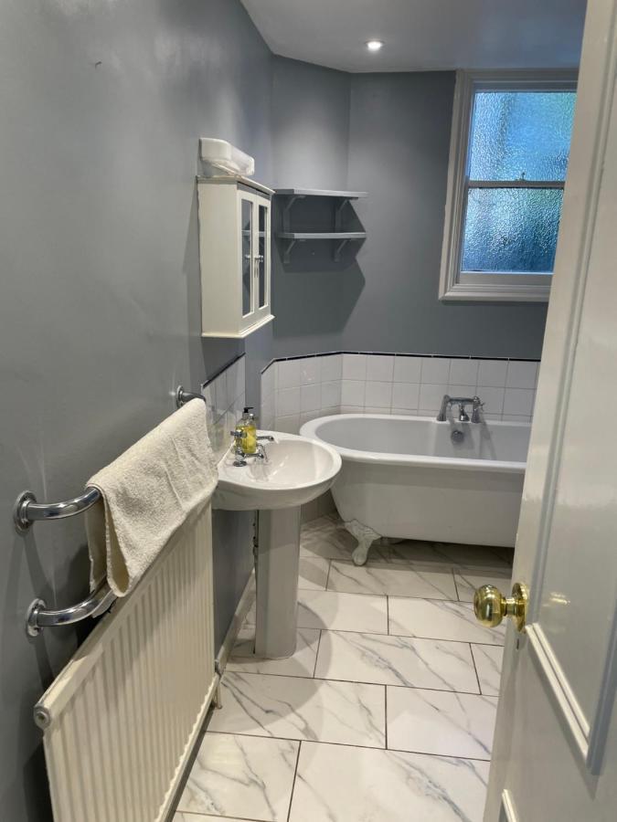 Spacious 2 Bedroom Apartment With Garden Cambridge  Exterior foto
